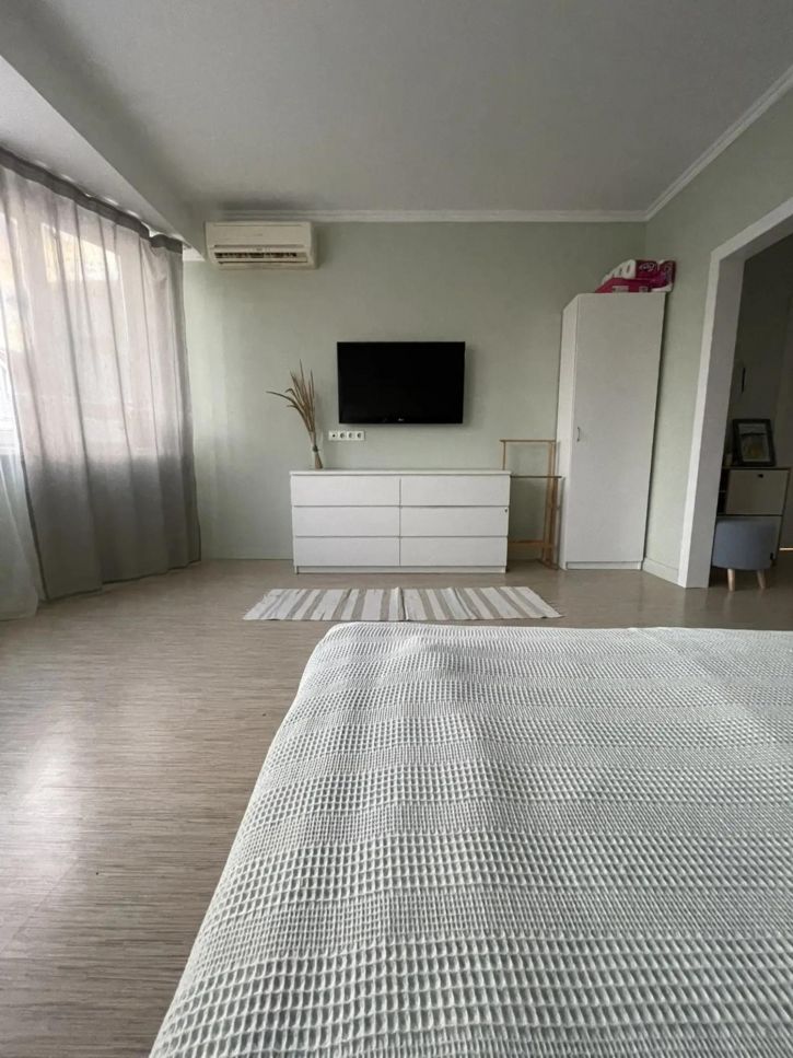 2-комн квартира Лазурная улица, 18