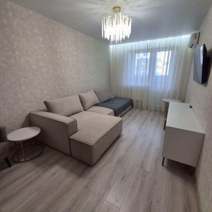 2-комн квартира улица Омелькова, 93