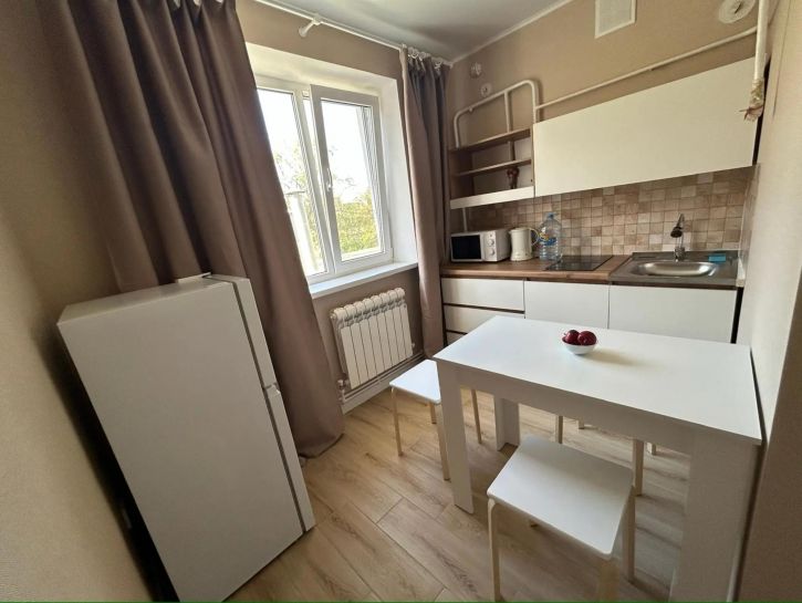 2-комн квартира улица Толстого, 60