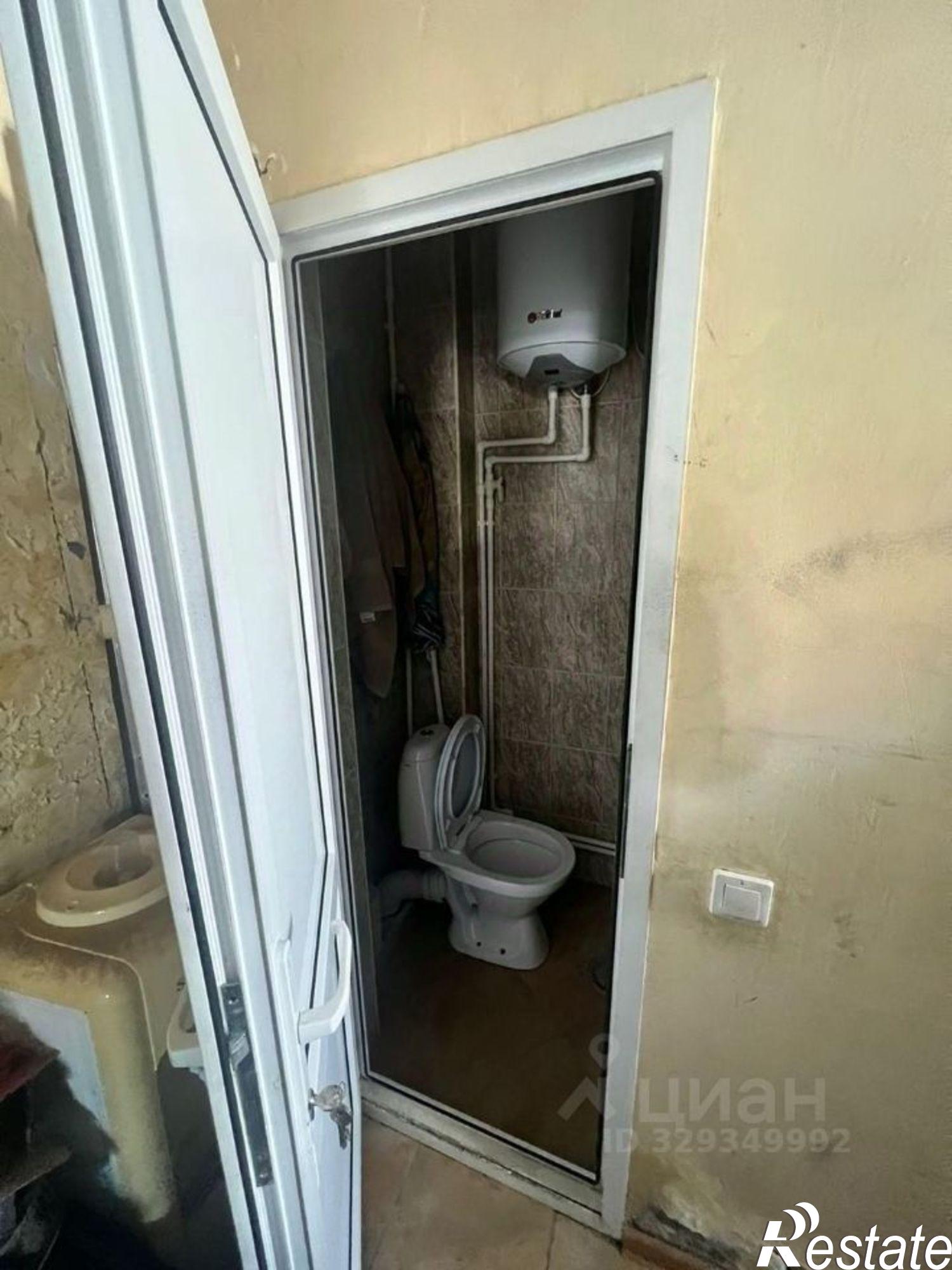 Купить гараж, место в паркинге за 2 000 020 рублей на ул Крестьянская, 4