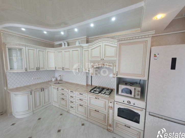 3-комн квартира улица Толстого, 85,  д. 85