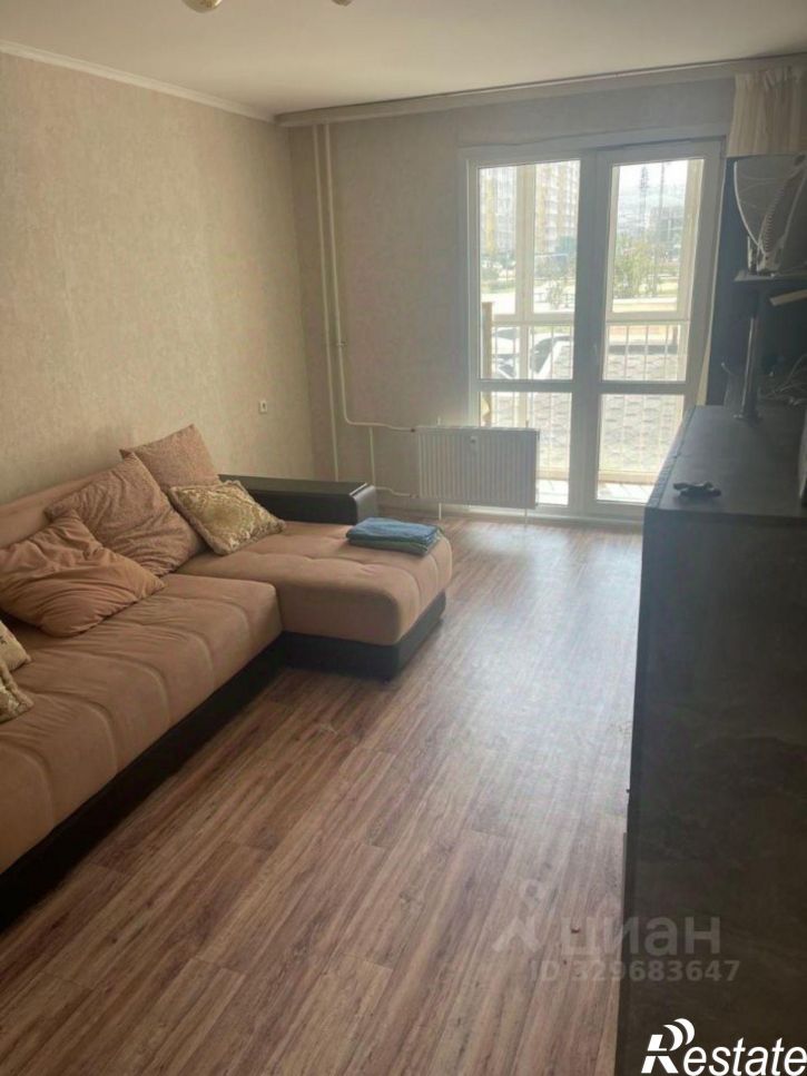 3-комн квартира улица Адмирала Пустошкина, 22 с6,  д. 22 с6