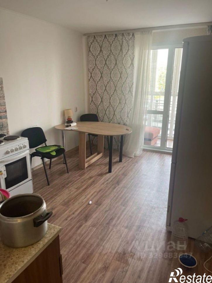 3-комн квартира улица Адмирала Пустошкина, 22 с6,  д. 22 с6