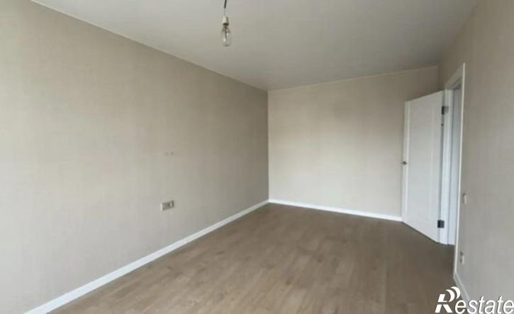 2-комн квартира улица Крылова, 13 к2,  д. 13 к2