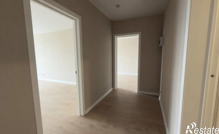 2-комн квартира улица Крылова, 13 к2,  д. 13 к2