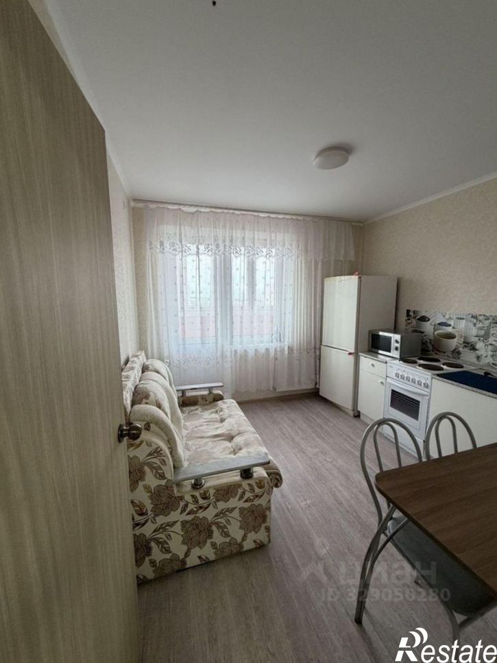 1-комн квартира улица Адмирала Пустошкина, 22 с1,  д. 22 с1