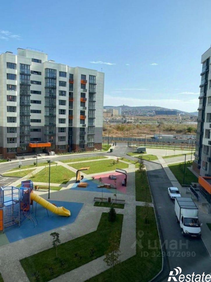 2-комн квартира улица Крылова, 13 к3,  д. 13 к3