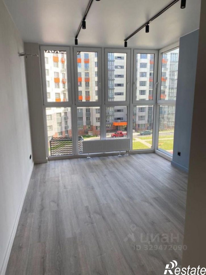 2-комн квартира улица Крылова, 13 к3,  д. 13 к3