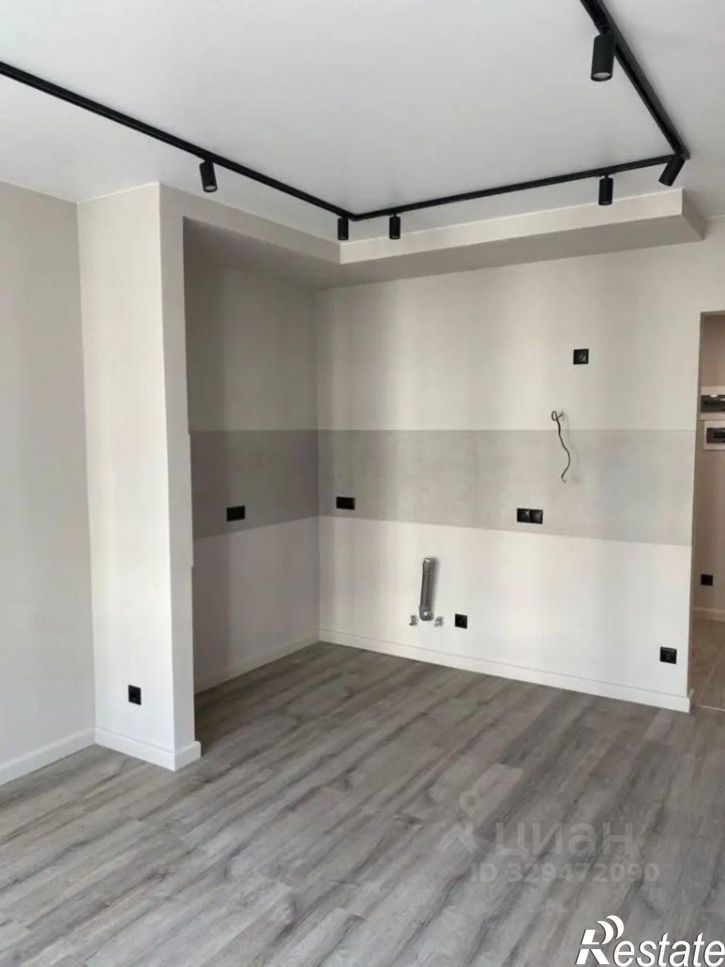 2-комн квартира улица Крылова, 13 к3,  д. 13 к3