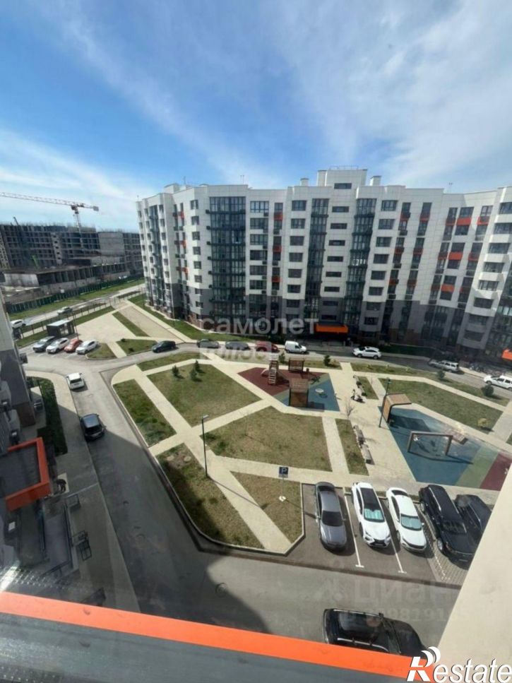 2-комн квартира улица Крылова, 13 к1,  д. 13 к1