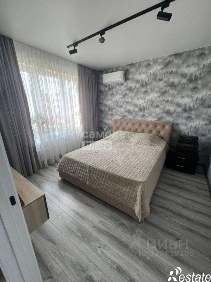 2-комн квартира улица Крылова, 13 к1,  д. 13 к1