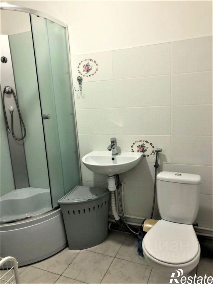 1-комн квартира ул Адмирала Пустошкина, 22 9,  д. 22 9,  к. 9