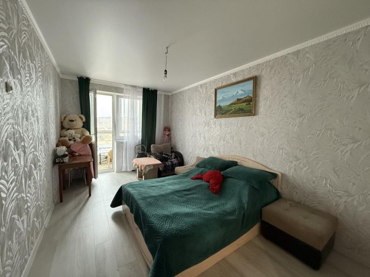 2-комн квартира улица Омелькова, 93