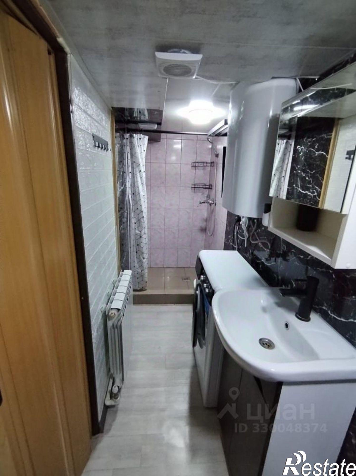 Купить гараж, место в паркинге за 2 350 020 рублей на Северная улица, 74А