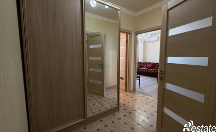 2-комн квартира Ленинградская улица, 76,  д. 76