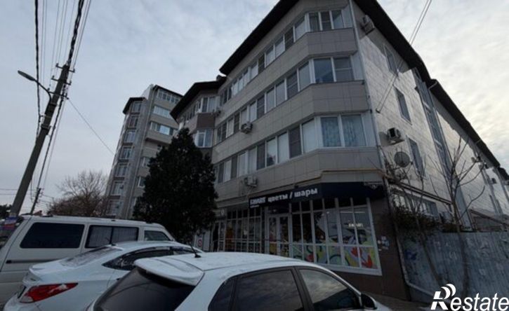 2-комн квартира Ленинградская улица, 76,  д. 76
