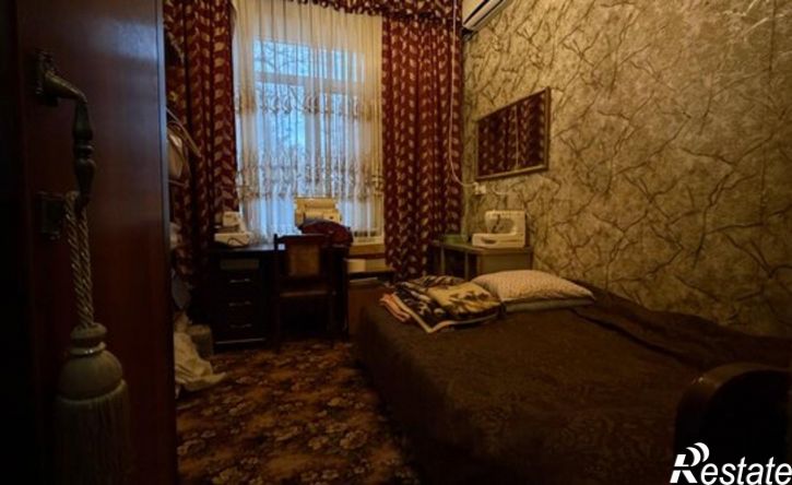 4-комн квартира улица Кирова, 40,  д. 40