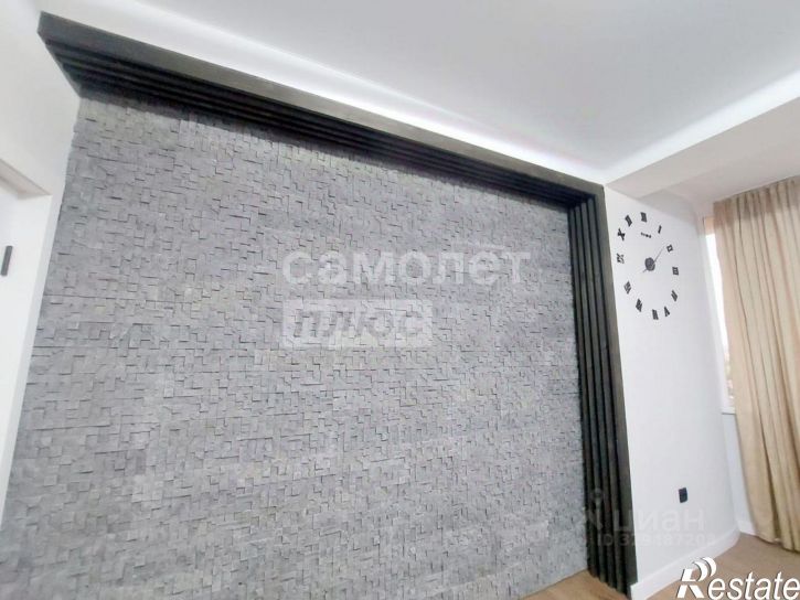 4-комн квартира ул Кати Соловьяновой, 199,  д. 199