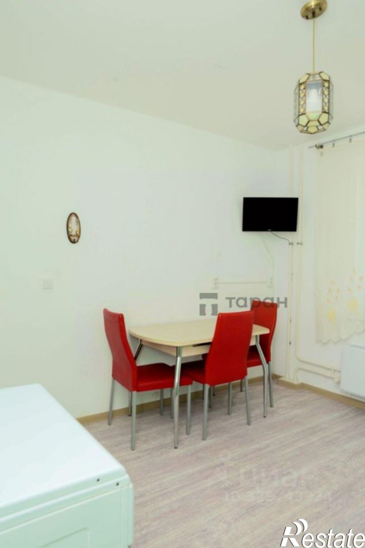 2-комн квартира улица Адмирала Пустошкина, 16,  д. 16