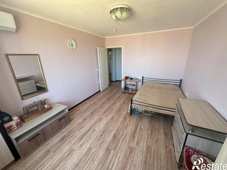1-комн квартира улица Адмирала Пустошкина, 10,  д. 10