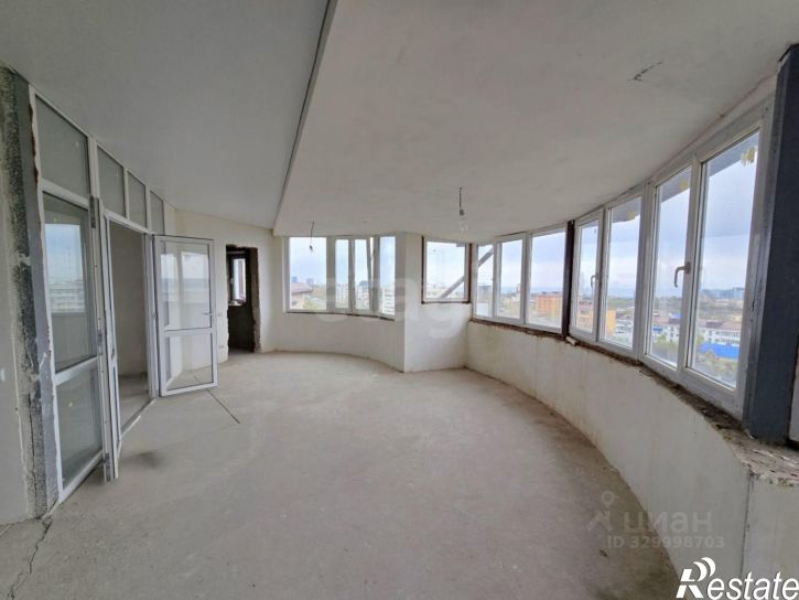3-комн квартира Крымская улица, 272,  д. 272