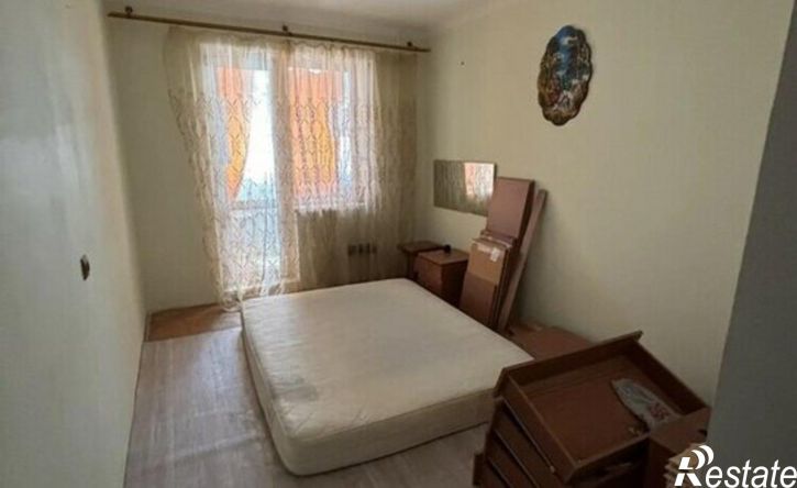 3-комн квартира ул Крылова, 12,  д. 12