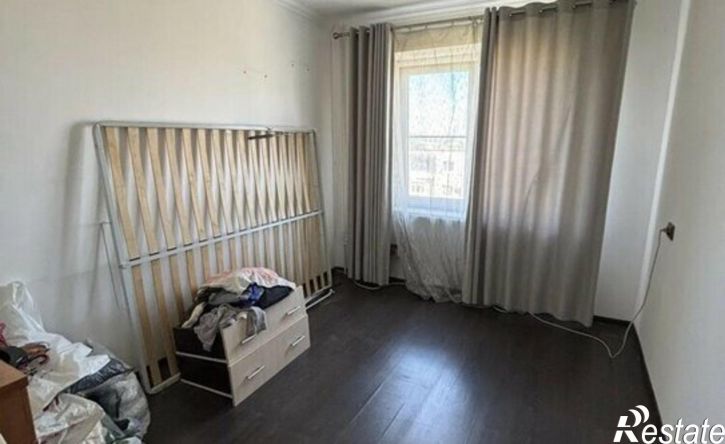 3-комн квартира ул Крылова, 12,  д. 12