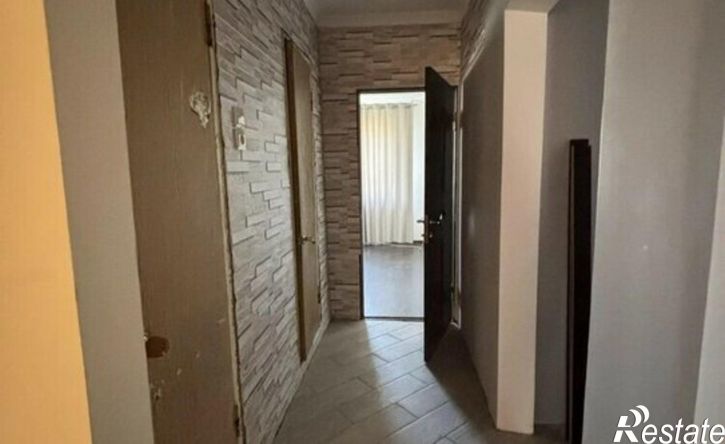 3-комн квартира ул Крылова, 12,  д. 12