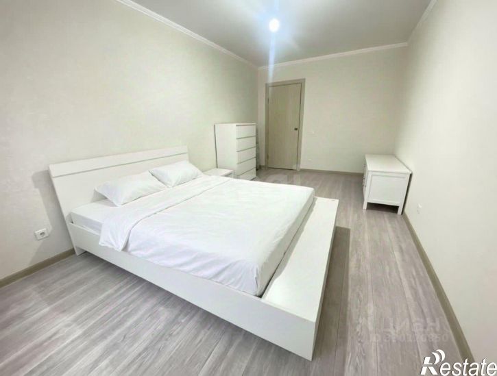 2-комн квартира улица Адмирала Пустошкина, 22 с5,  д. 22 с5