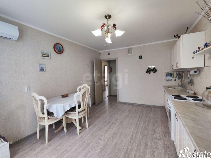 2-комн квартира улица Адмирала Пустошкина, 22 с7,  д. 22 с7