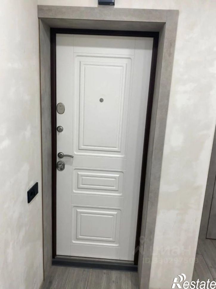 4-комн квартира Новороссийская улица, 107,  д. 107