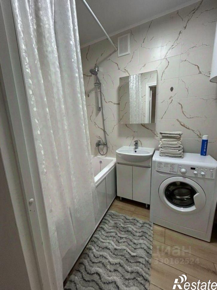2-комн квартира улица Толстого, 60,  д. 60