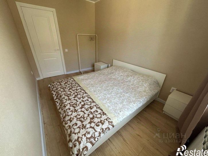 2-комн квартира улица Толстого, 60,  д. 60