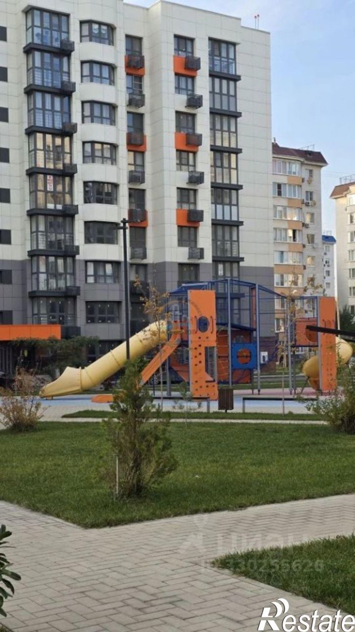 2-комн квартира улица Крылова, 17/1,  д. 17/1