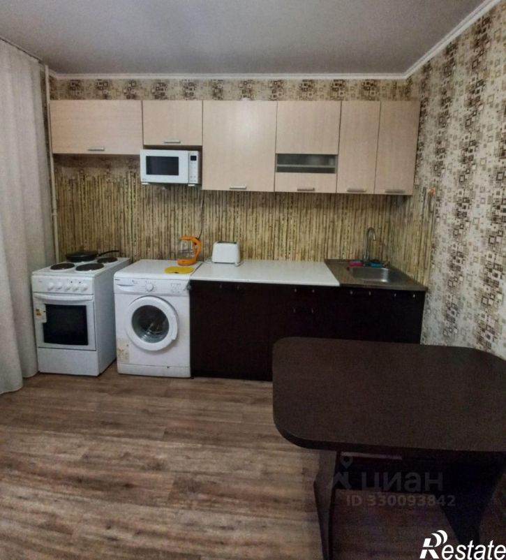 1-комн квартира ул Адмирала Пустошкина, 22 4,  д. 22 4,  к. 4
