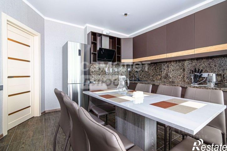 2-комн квартира ул Адмирала Пустошкина, 22 2,  д. 22 2,  к. 2