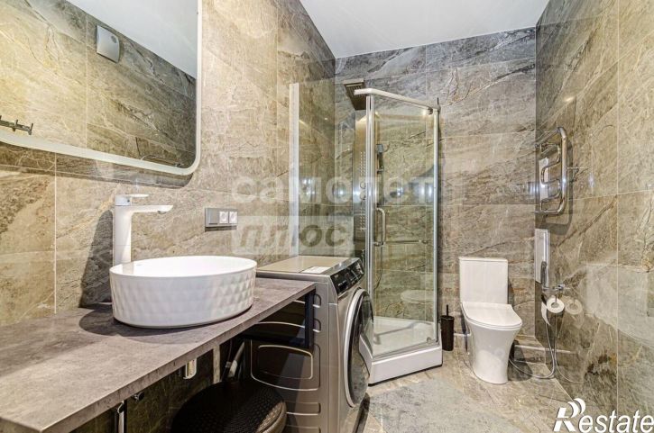 2-комн квартира ул Адмирала Пустошкина, 22 2,  д. 22 2,  к. 2