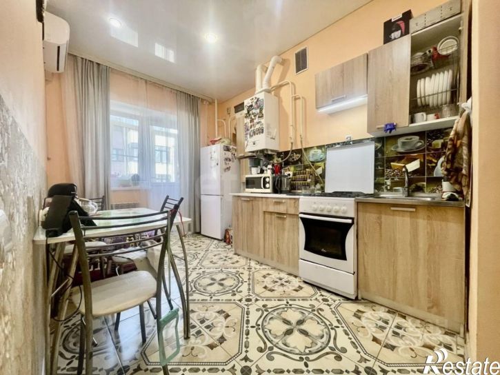 2-комн квартира улица Ленина, 180 к6,  д. 180 к6