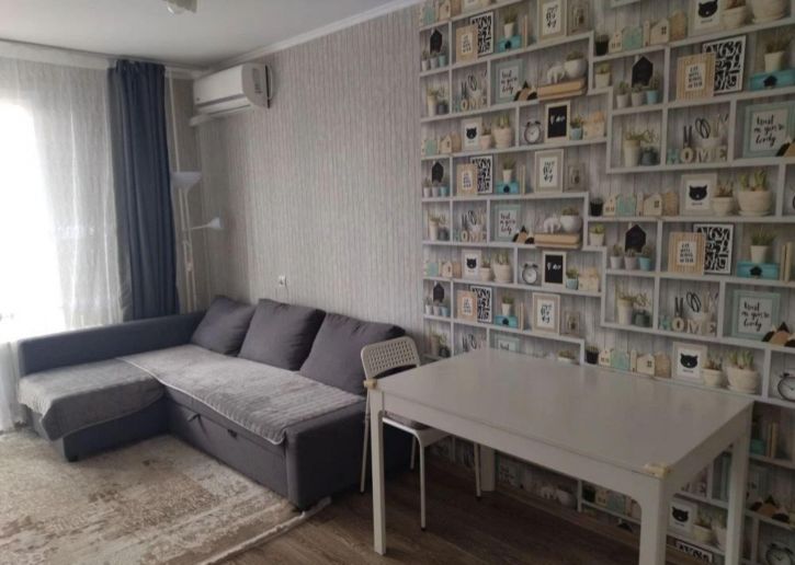3-комн квартира улица Адмирала Пустошкина, 22к4