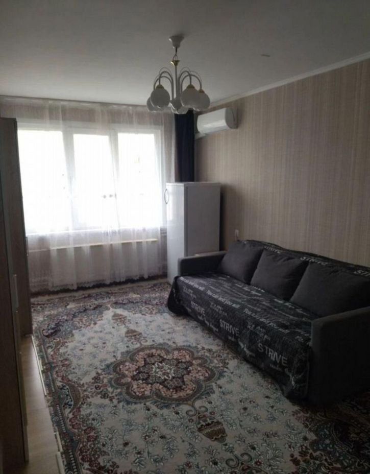 3-комн квартира улица Адмирала Пустошкина, 22к4
