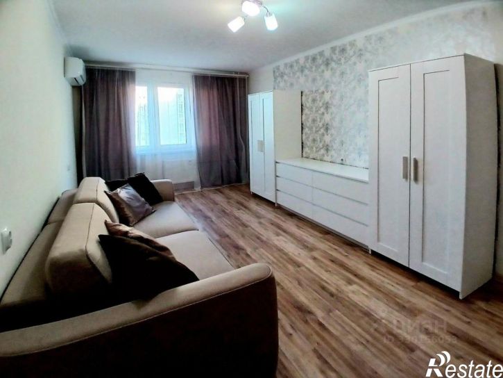 1-комн квартира ул Адмирала Пустошкина, 22 4,  д. 22 4,  к. 4