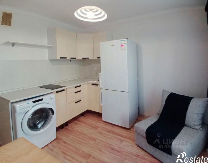 1-комн квартира ул Адмирала Пустошкина, 22 4,  д. 22 4,  к. 4