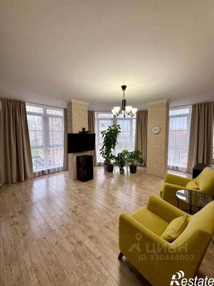 3-комн квартира Тракторный пер, 5,  д. 5