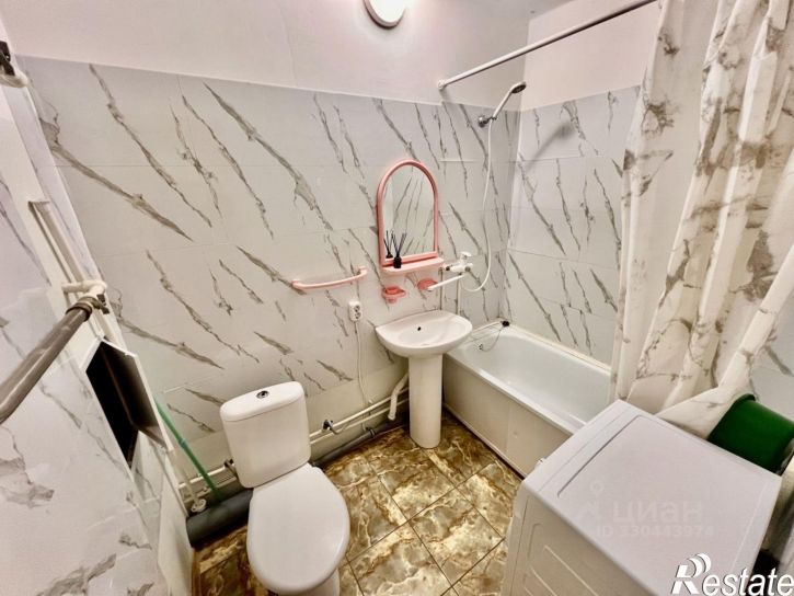 1-комн квартира ул Адмирала Пустошкина, 22 10,  д. 22 10,  к. 10