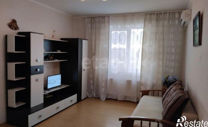 1-комн квартира улица Крылова, 17/4,  д. 17/4