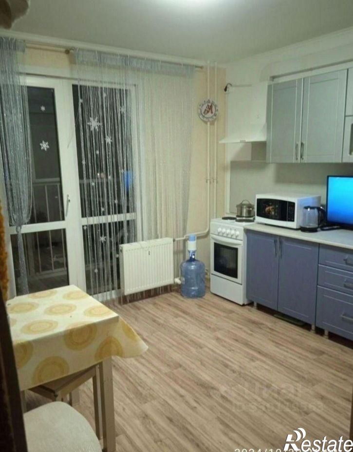 1-комн квартира ул Адмирала Пустошкина, 22 10,  д. 22 10,  к. 10