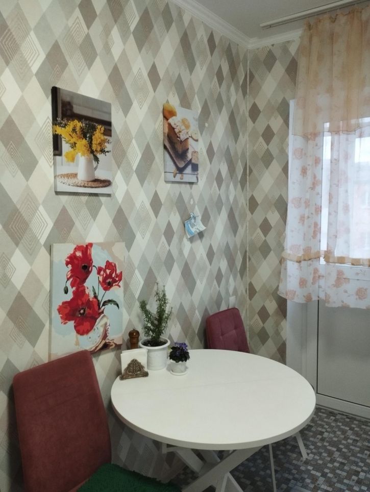2-комн квартира Солнечная улица, 54