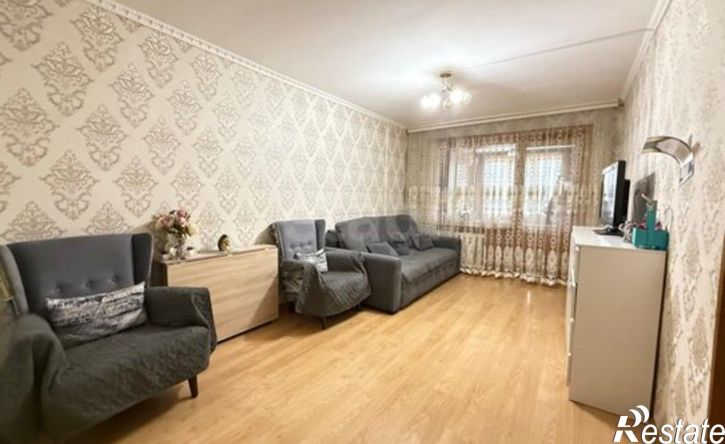 3-комн квартира 12-й микрорайон, 36
