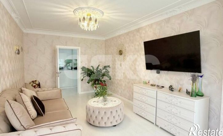 2-комн квартира ул Крылова, 17 5,  д. 17 5,  к. 5