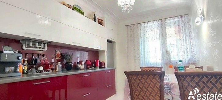2-комн квартира ул Крылова, 17 5,  д. 17 5,  к. 5